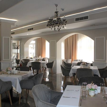 Vemara City Boutique Hotel-Free Parking Varna Extérieur photo
