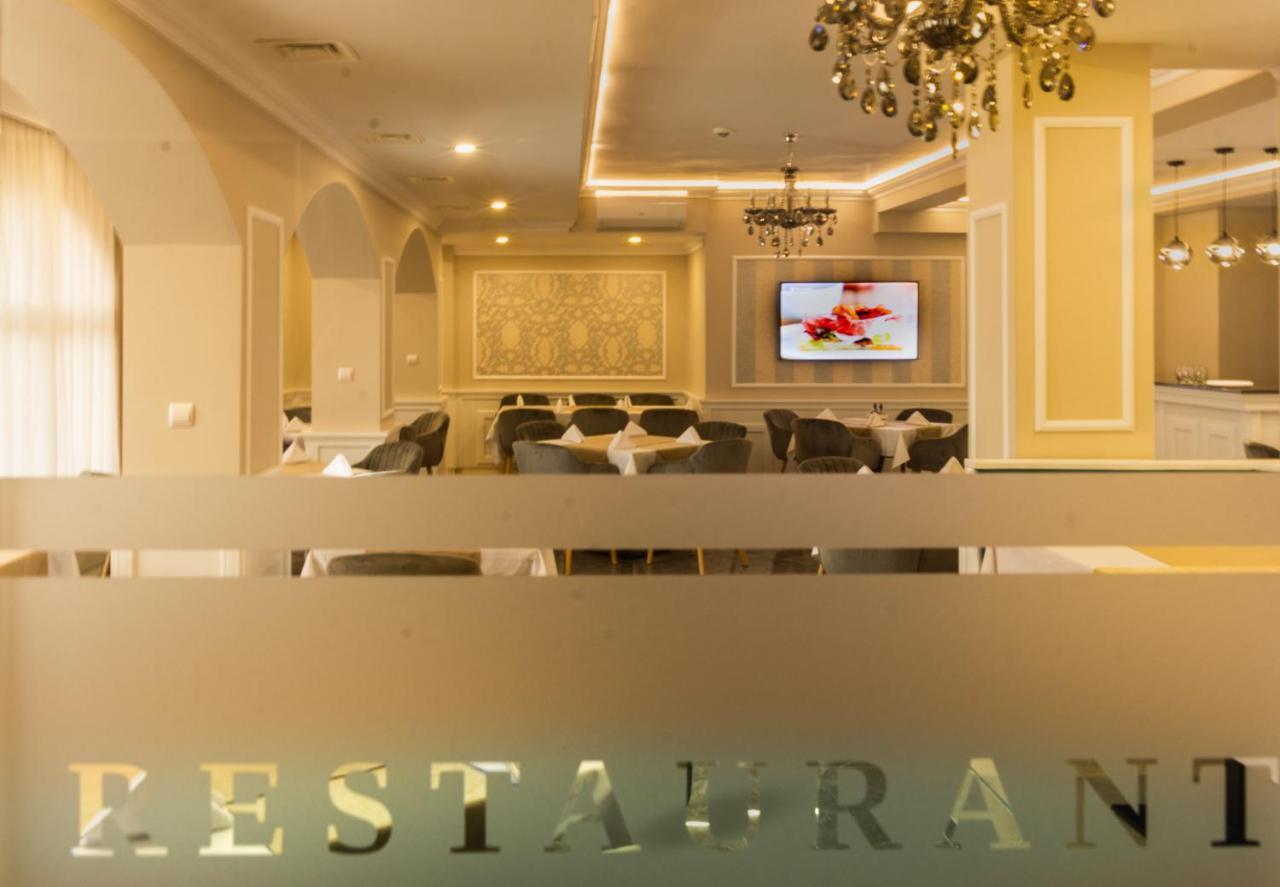 Vemara City Boutique Hotel-Free Parking Varna Extérieur photo