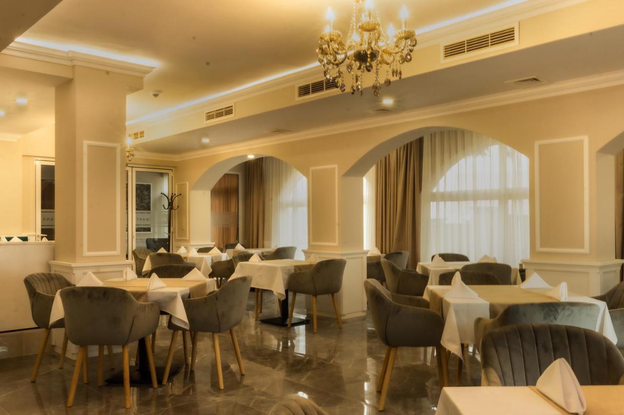 Vemara City Boutique Hotel-Free Parking Varna Extérieur photo