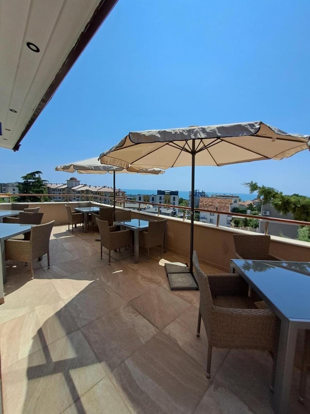 Vemara City Boutique Hotel-Free Parking Varna Extérieur photo