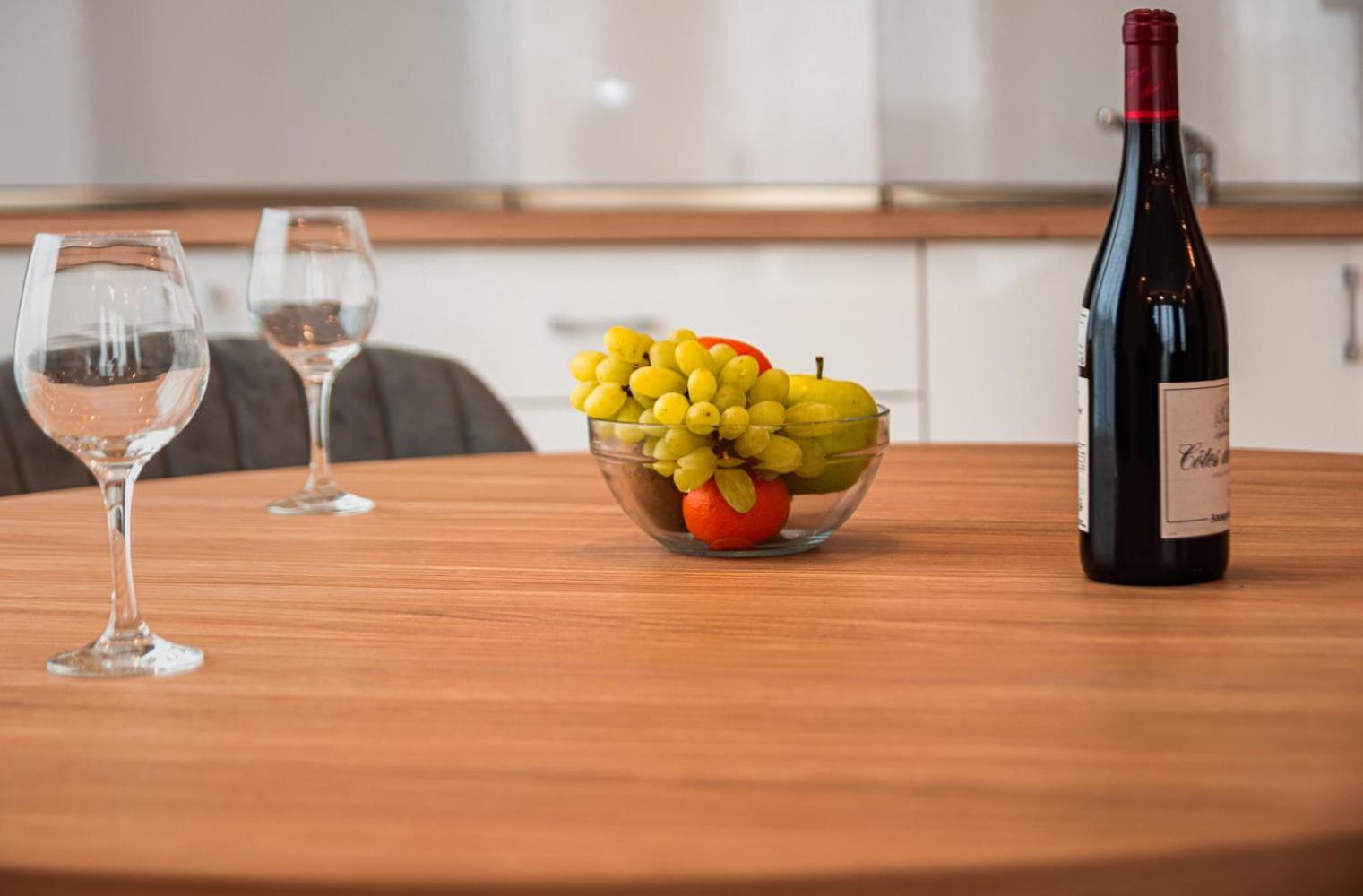 Vemara City Boutique Hotel-Free Parking Varna Extérieur photo