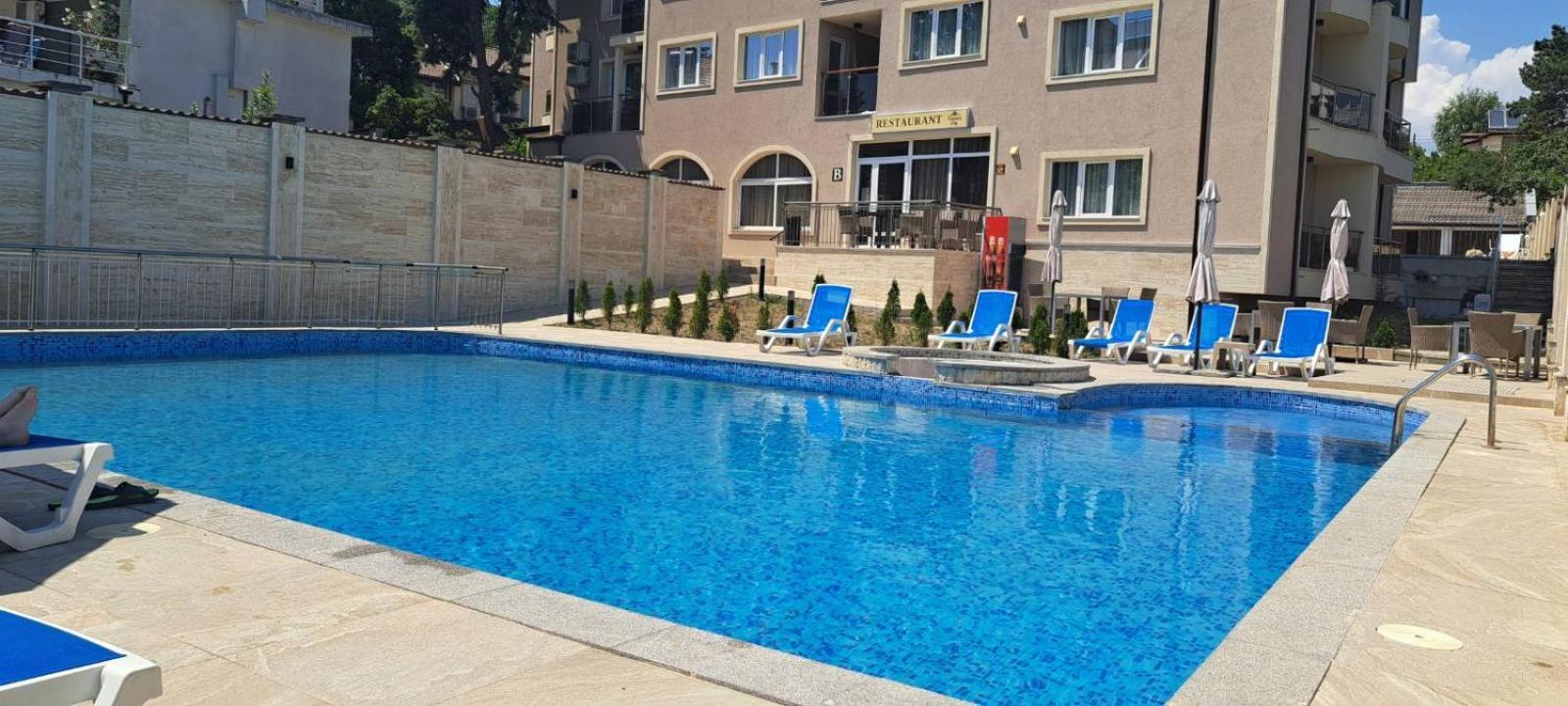 Vemara City Boutique Hotel-Free Parking Varna Extérieur photo